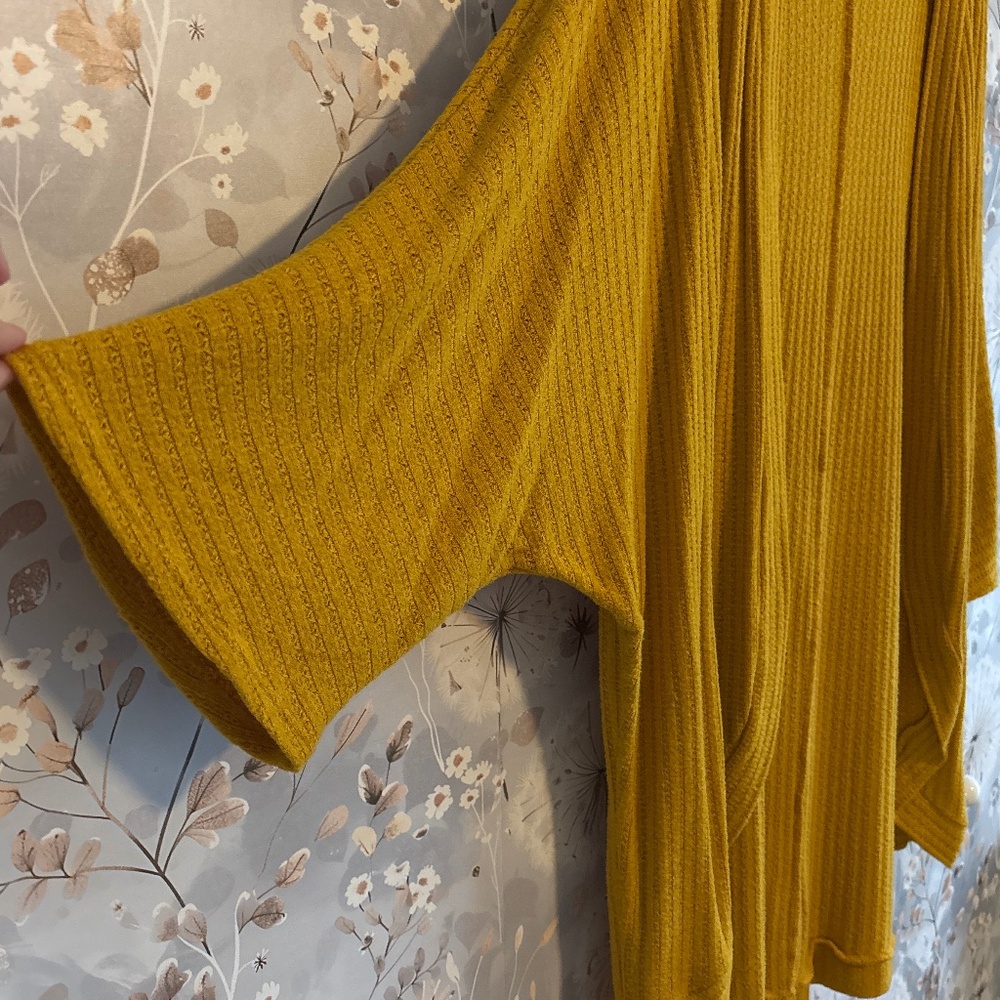 Oversized Cardigan - Picture 2 of 5